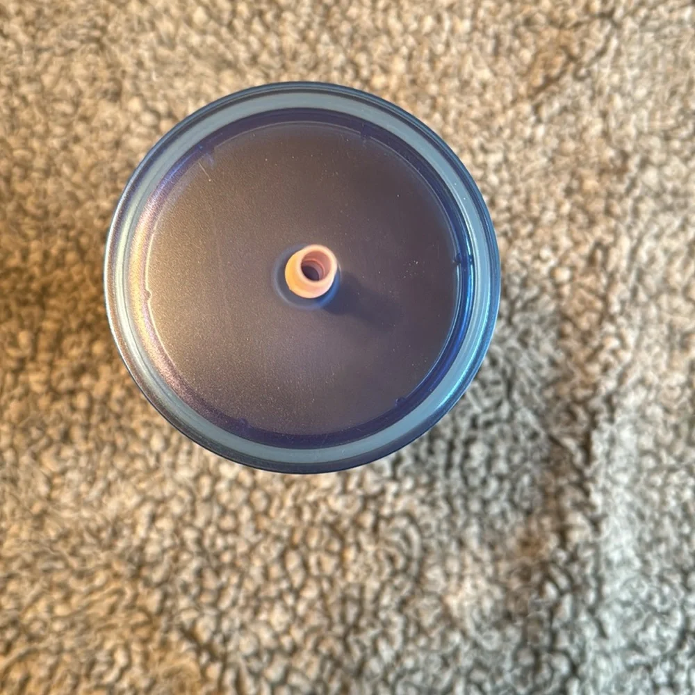 New Starbucks Tumbler - Picture 2 of 3